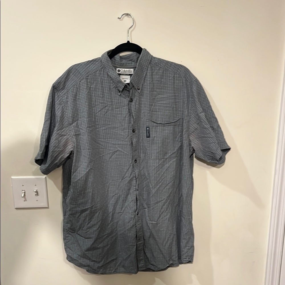 Columbia Gray Casual Button Down Shirt